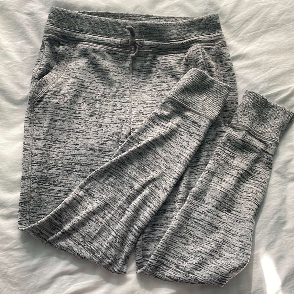 Athleta girl grey jogger sweatpants. Full length, size L/12. Great condition!